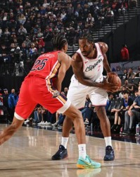 星空体育APP-小卡23+3+5队史第三人，快船双塔31分，20分大胜鹈鹕终结三连败