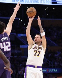 星空体育下载-湖人24分大胜国王，詹姆斯24分5助！威少14分，湖人整体渐入佳境