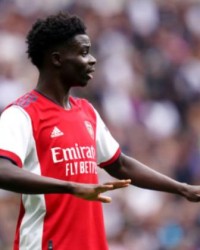 星空体育下载-【英超】恩凯蒂亚5分钟2球 阿森纳2比1胜10人利兹联