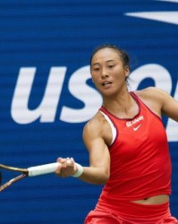 星空体育下载-力量、经验差距不敌新球后 郑钦文仍交出满意答卷