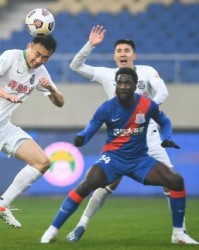 星空体育官网-【中超】敦比亚独造3球 申花3比0送青岛十连败